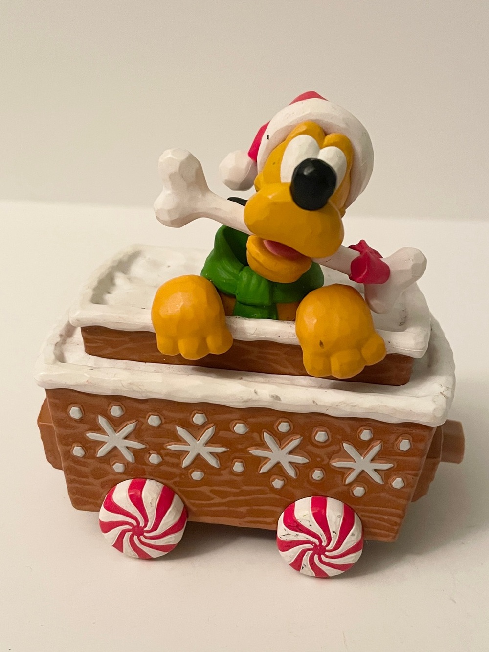 Hallmark Disney Pluto Gingerbread Christmas Express Train Car Figurine Musical